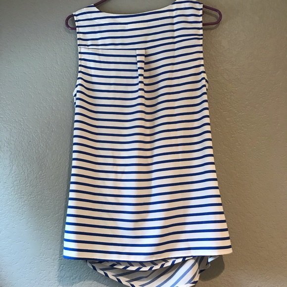 Mod Cloth Faux Wrap Top - Picture 2 of 4